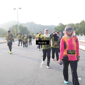 Runner Photo 6854844