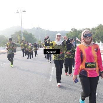 Runner Photo 6854845
