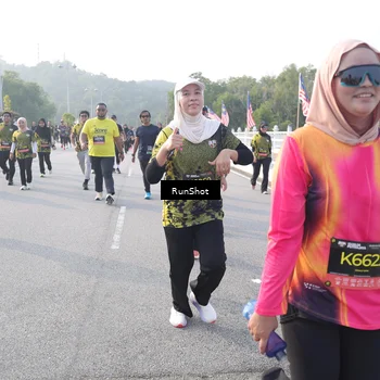 Runner Photo 6854872