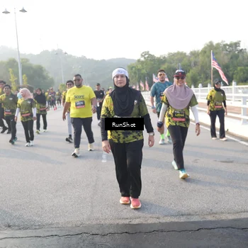 Runner Photo 6854939