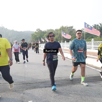 Runner Photo 6854993