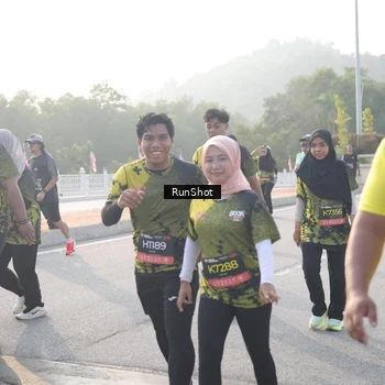 Runner Photo 6854996