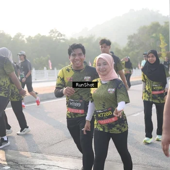 Runner Photo 6855000
