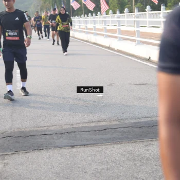 Runner Photo 6855042