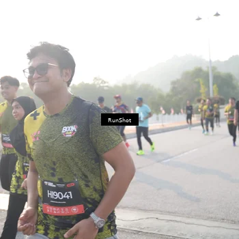 Runner Photo 6855063