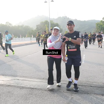 Runner Photo 6855082