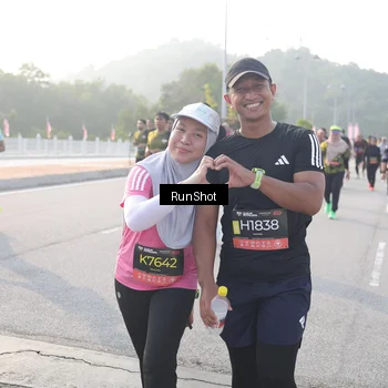 Runner Photo 6855086