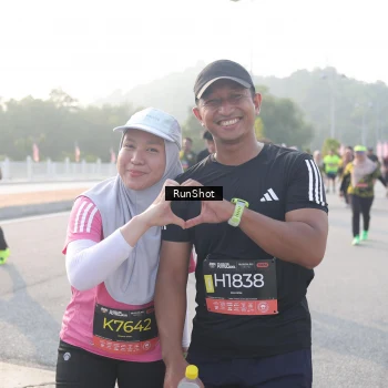 Runner Photo 6855113
