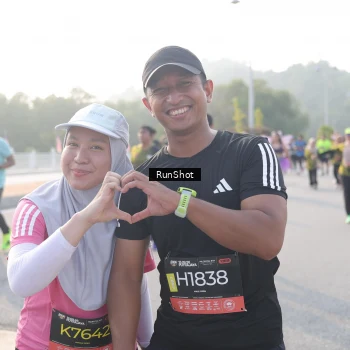 Runner Photo 6855115