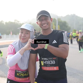 Runner Photo 6855116