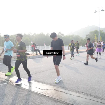 Runner Photo 6855137