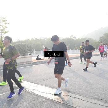 Runner Photo 6855143