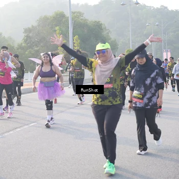 Runner Photo 6855173
