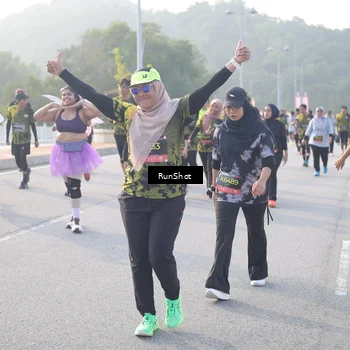 Runner Photo 6855190