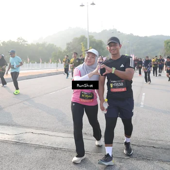 Runner Photo 6855195