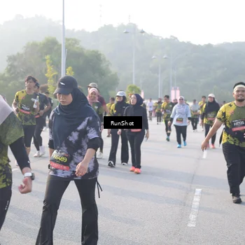 Runner Photo 6855227