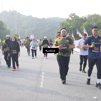 Runner Photo 6855269