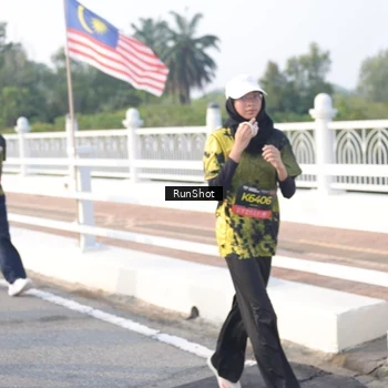 Runner Photo 6855289