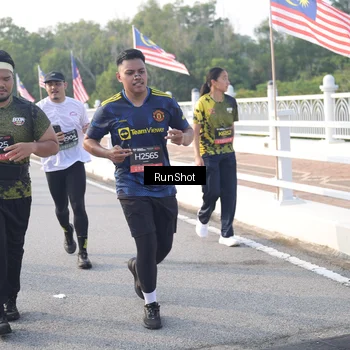 Runner Photo 6855301