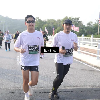 Runner Photo 6855344