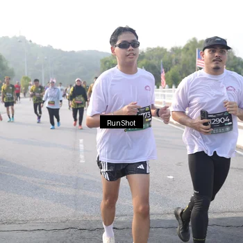 Runner Photo 6855348