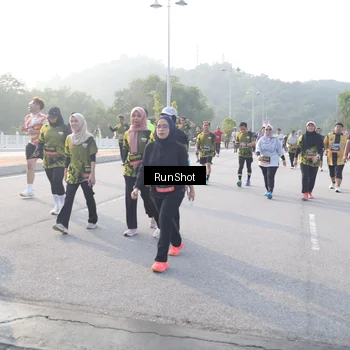 Runner Photo 6855353