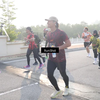 Runner Photo 6855369