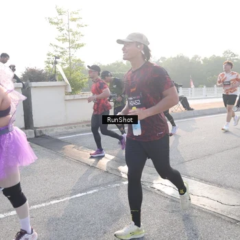 Runner Photo 6855389