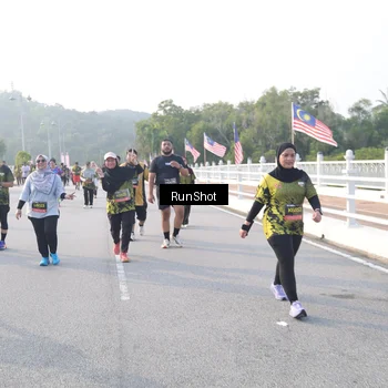 Runner Photo 6855417