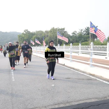 Runner Photo 6855418