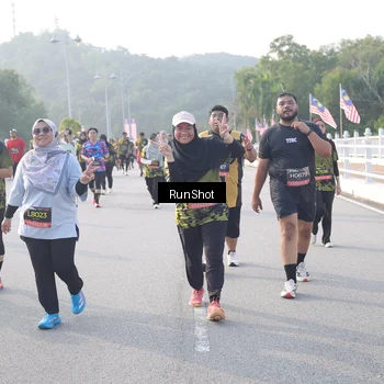 Runner Photo 6855427