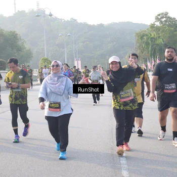 Runner Photo 6855431