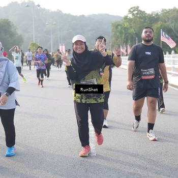 Runner Photo 6855455