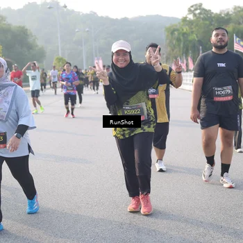 Runner Photo 6855465
