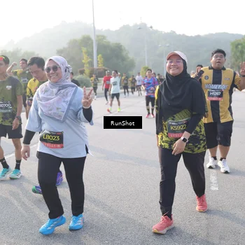 Runner Photo 6855494