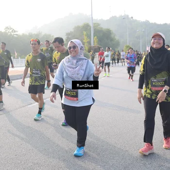 Runner Photo 6855505