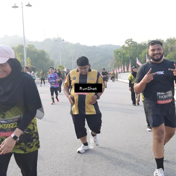 Runner Photo 6855525