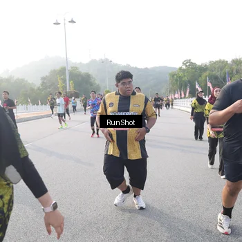 Runner Photo 6855547