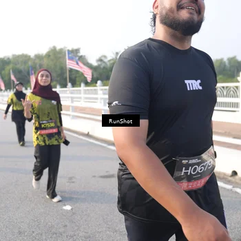 Runner Photo 6855567