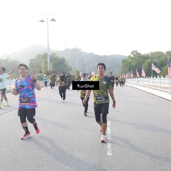Runner Photo 6855616