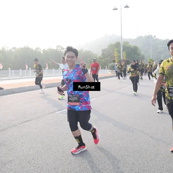 Runner Photo 6855627