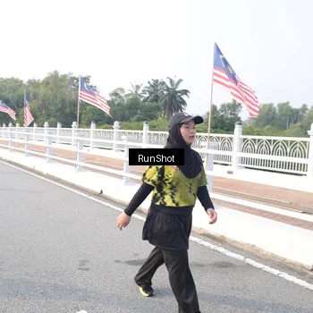 Runner Photo 6855688