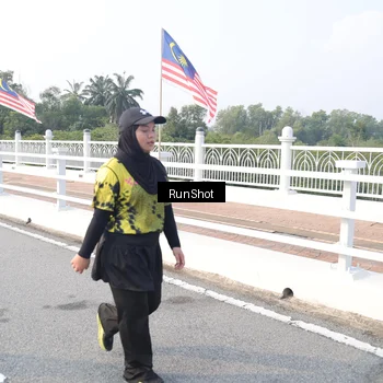 Runner Photo 6855692