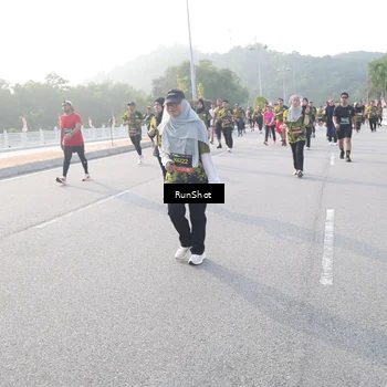 Runner Photo 6855712