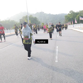 Runner Photo 6855713