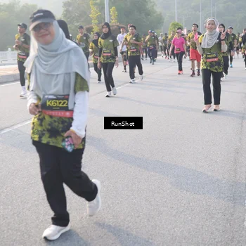 Runner Photo 6855731
