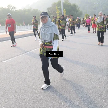 Runner Photo 6855732