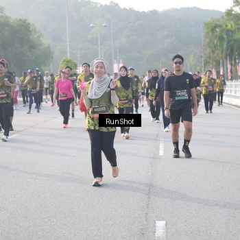 Runner Photo 6855751