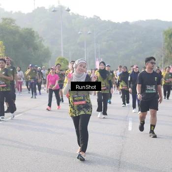 Runner Photo 6855756