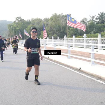 Runner Photo 6855868